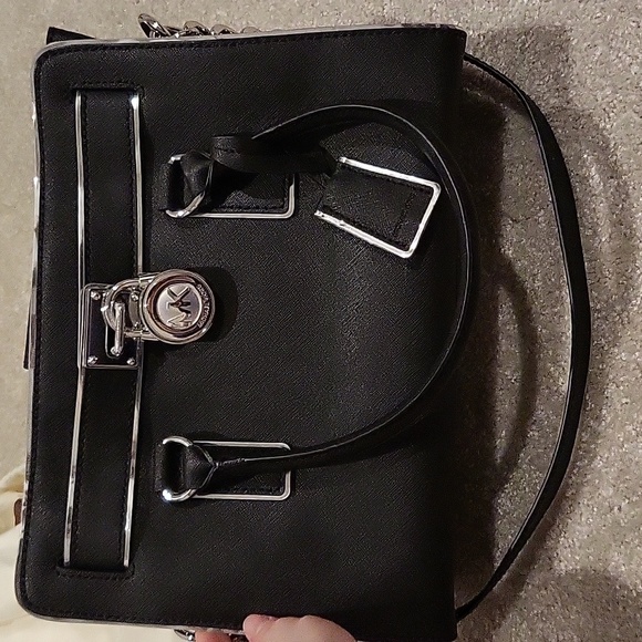 Michael Kors Handbags - Michael Kors Chain Purse